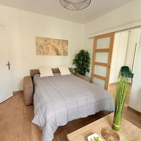 06cp - Beautiful T2 Super Equipped With Terrace Apartmán *