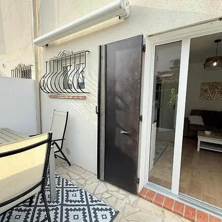 06cp - Beautiful T2 Super Equipped With Terrace *